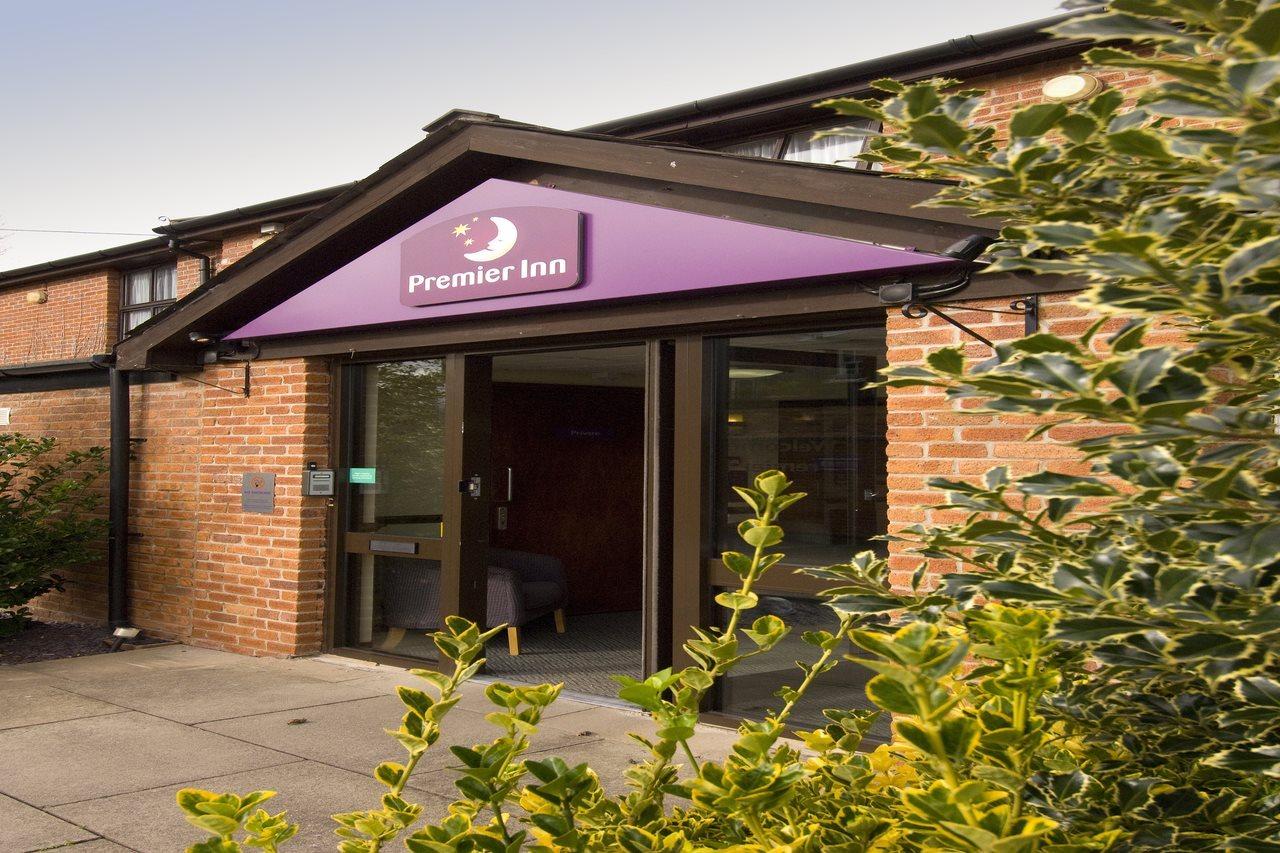 Premier Inn Premier Inn Crewe Нантвіч Екстер'єр фото
