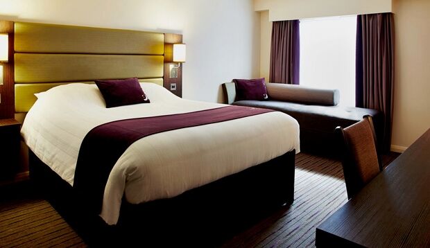 Premier Inn Premier Inn Crewe Нантвіч Екстер'єр фото